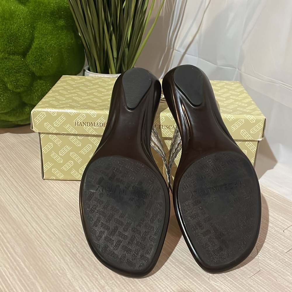 Women’s Gold Sandals ~ Made in Italy - Picture 6 of 6
